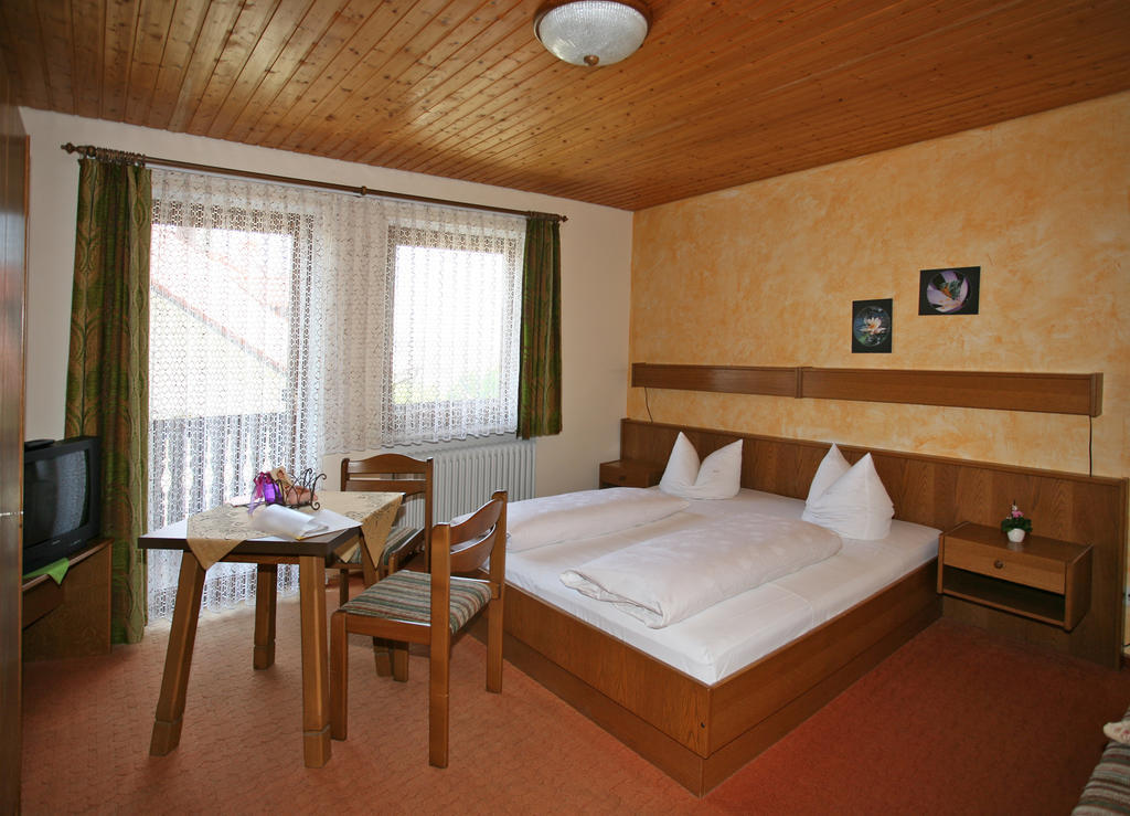 Marias Pension Falkenstein  Room photo